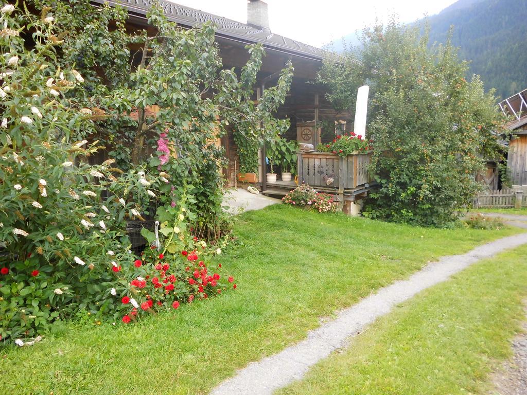 Obergarberhof Apartment Sillian Ruang foto